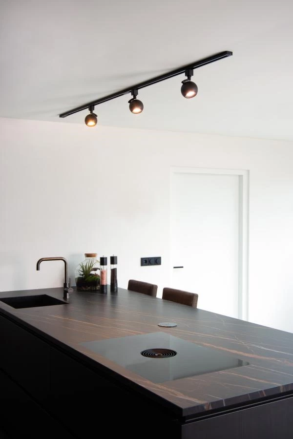 Lucide TRACK FAVORI Track spot - 1-circuit Track lighting system - 1xGU10 - Black (Extension) - atmosphere 3